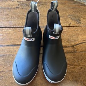 Xtratuf Mens size 7 - deck/rain boots